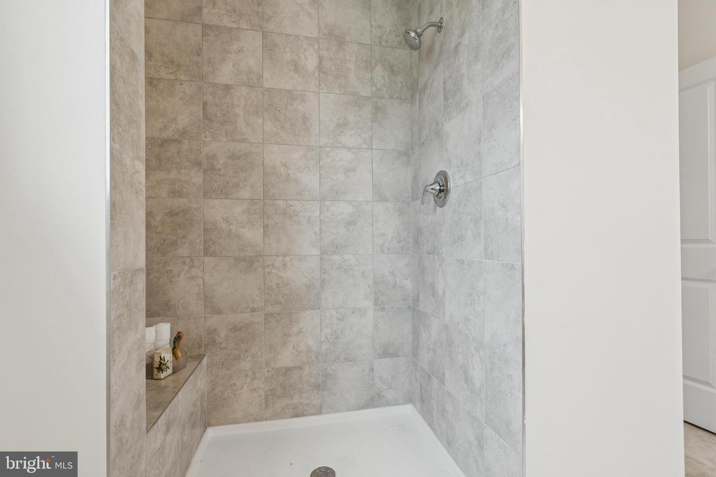 118 Edie #55 Property Photo 30