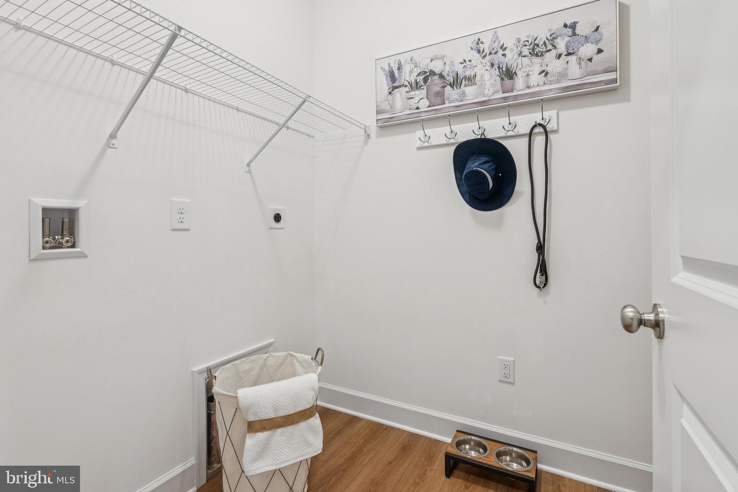 118 Edie #55 Property Photo 32