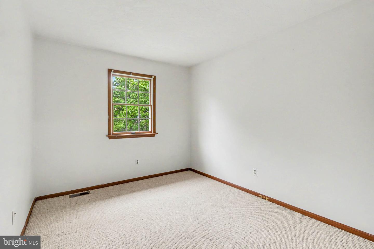 217 Georgetown Cir Property Photo 17