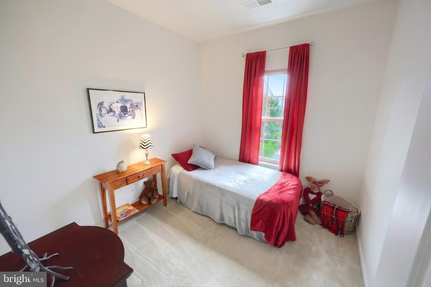 915 Brechin Ln #46 Property Photo 33