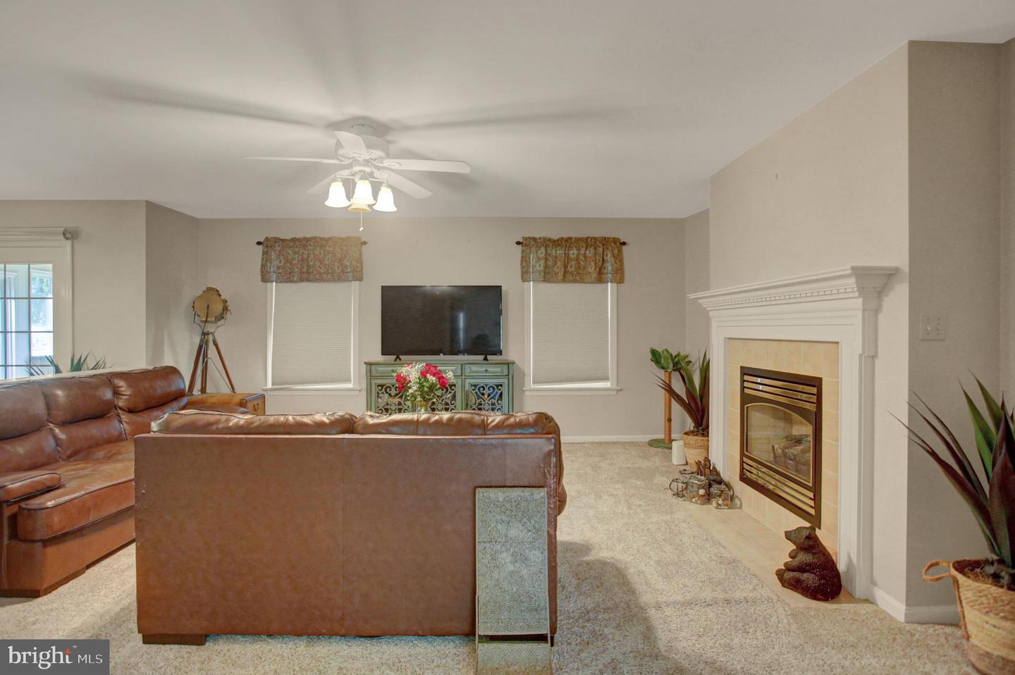 120 Riding Silks Ln Property Photo 12