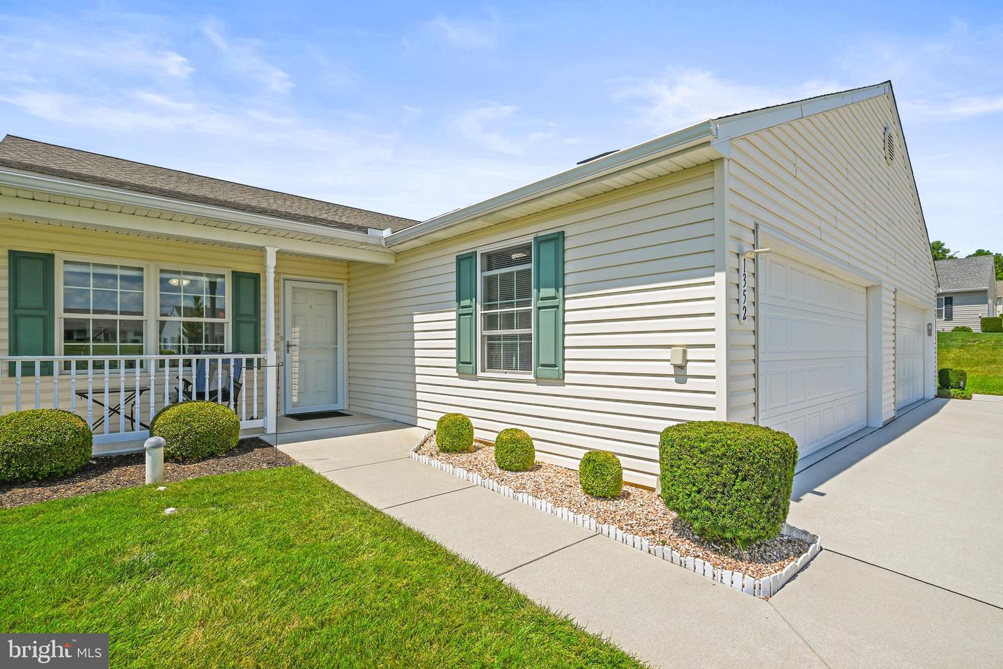 1352 Pleasant View Dr #80 Property Photo 2