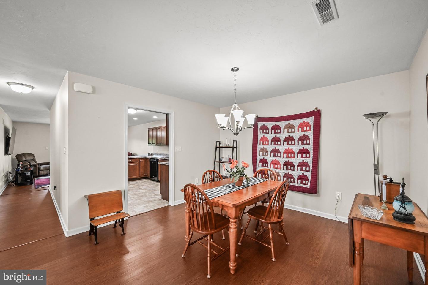 1352 Pleasant View Dr #80 Property Photo 9