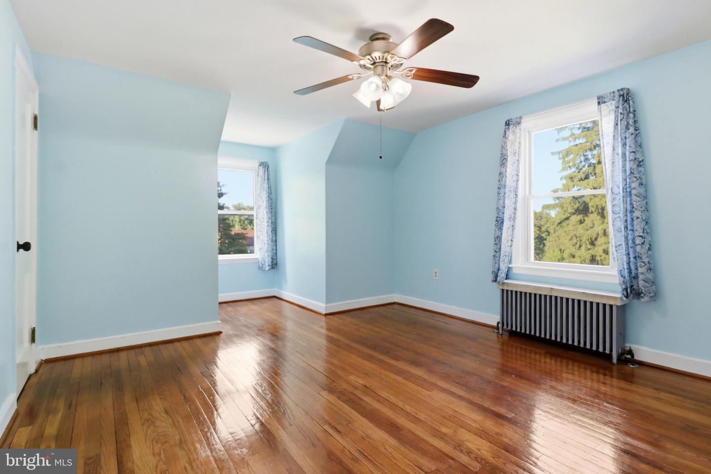 1530 E Philadelphia St Property Photo 25