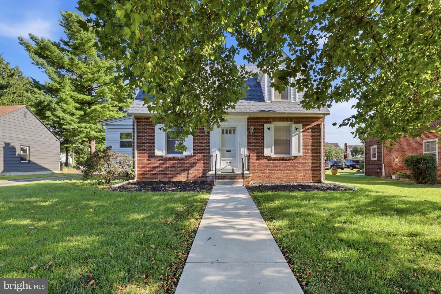 1530 E Philadelphia St Property Photo 56