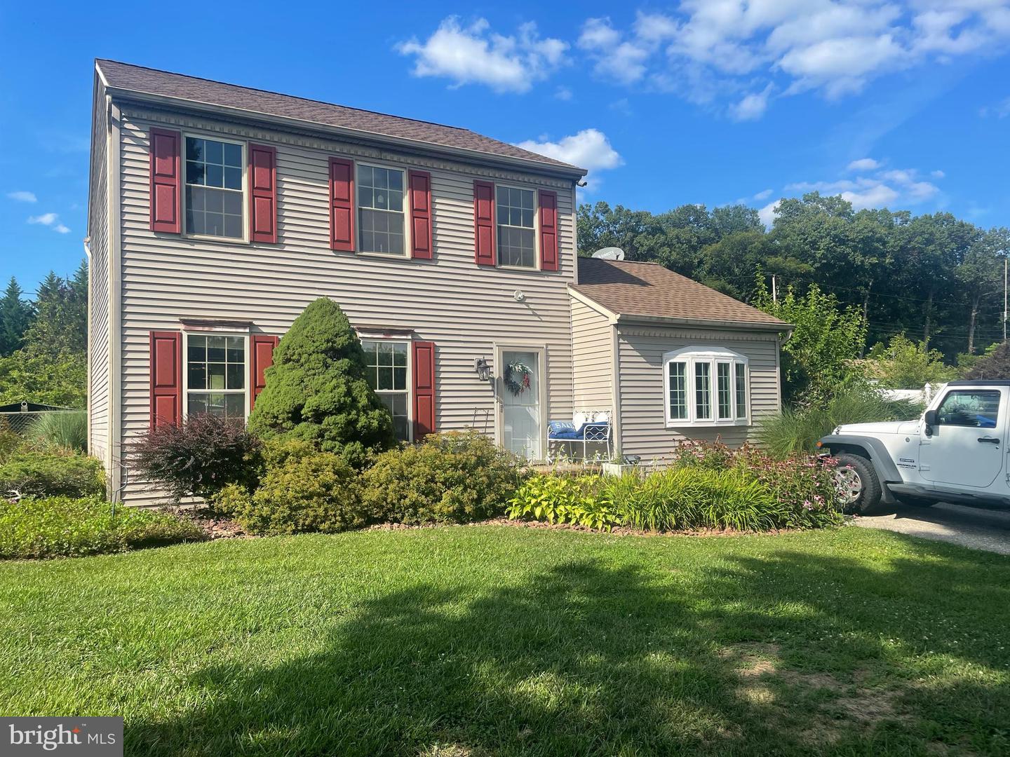 111 Morningside Dr Property Photo 1