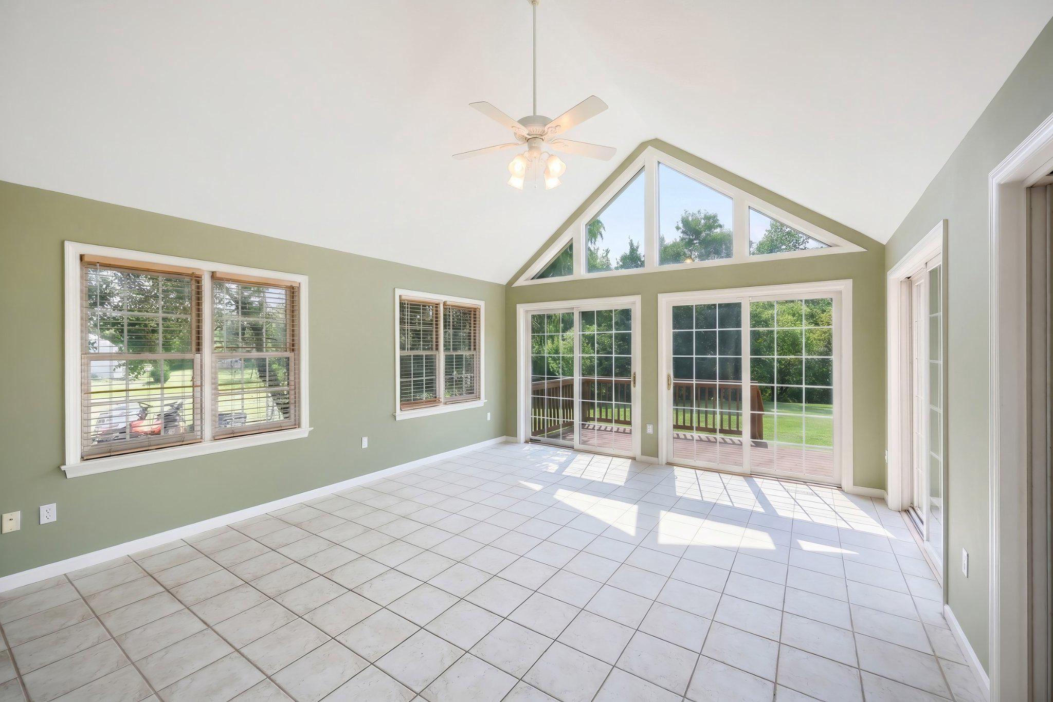 1540 Lilac Rd Property Photo 21