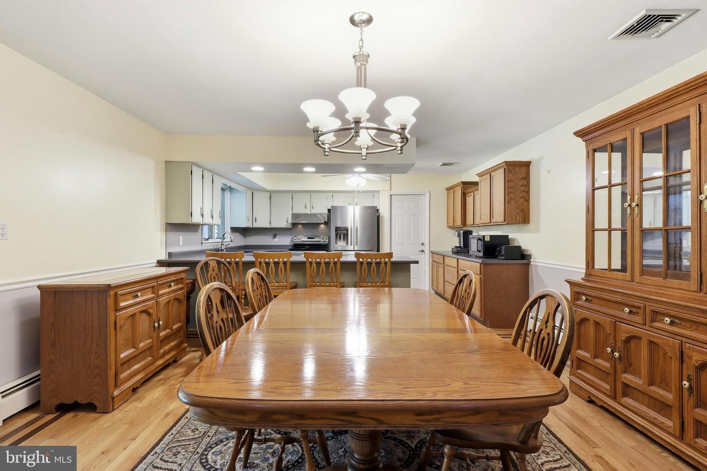 11 Springwood Ave Property Photo 11