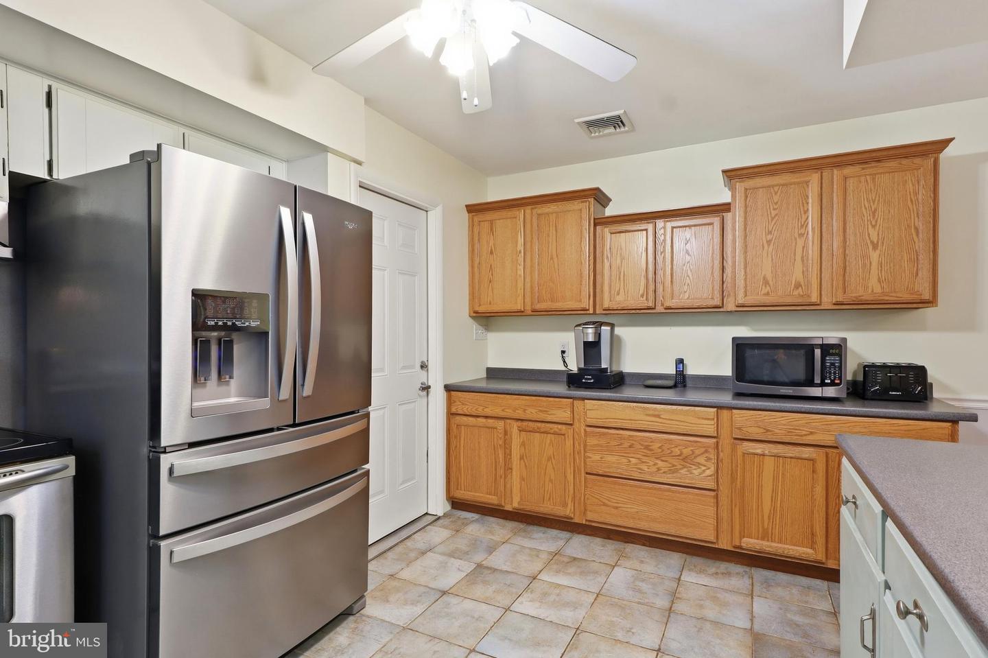 11 Springwood Ave Property Photo 15