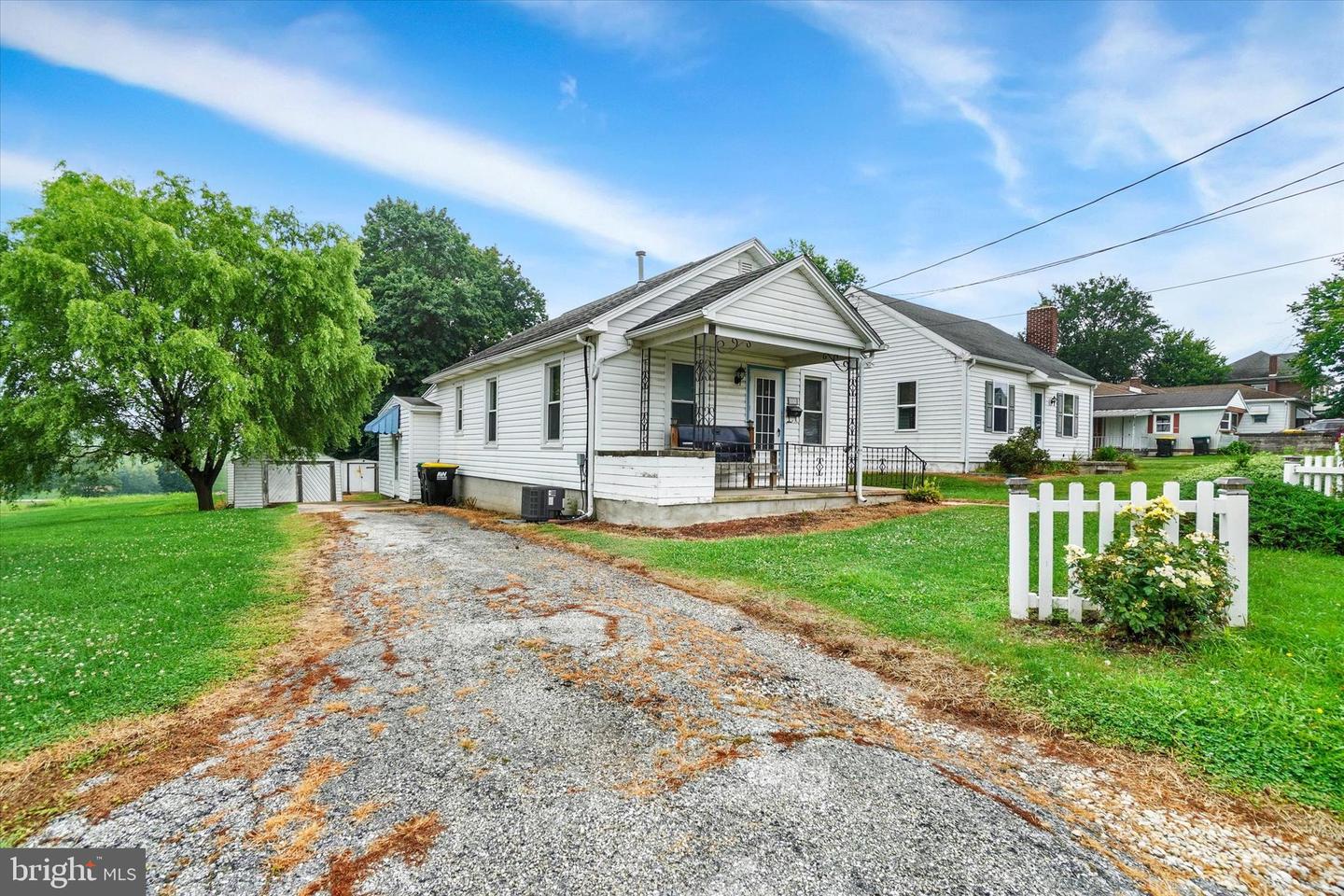 559 WISE AVE