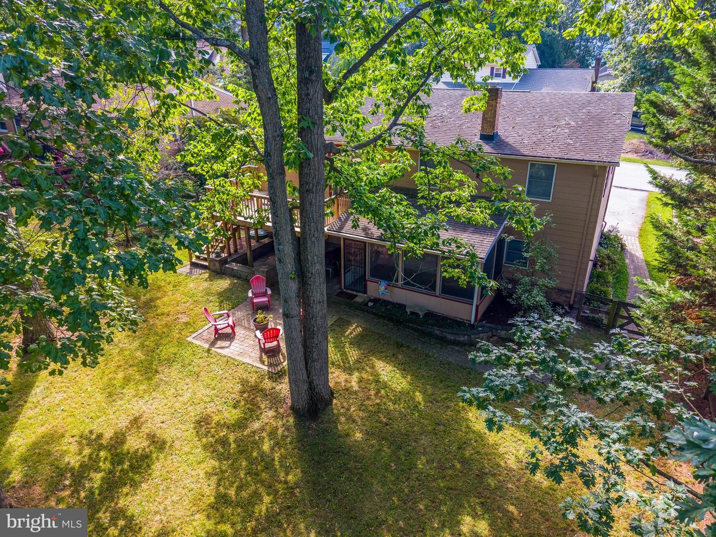 50 Sheridan Dr Property Photo 2