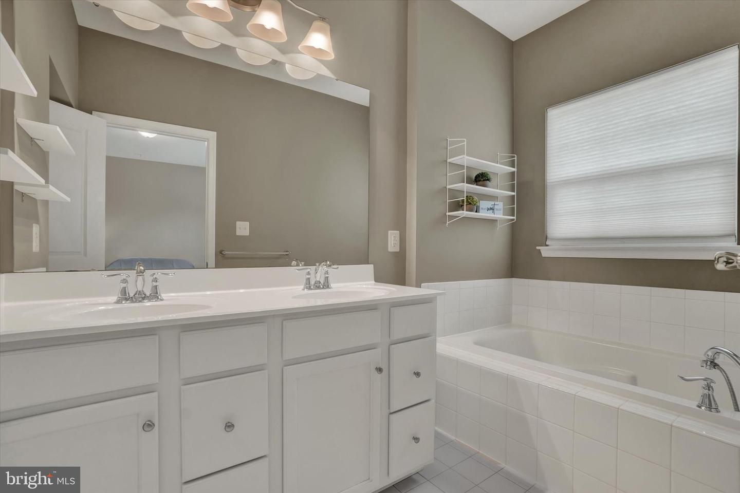 1285 Rannoch #23 Property Photo 19