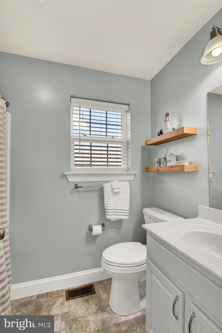 1128 Park Ave Property Photo 37