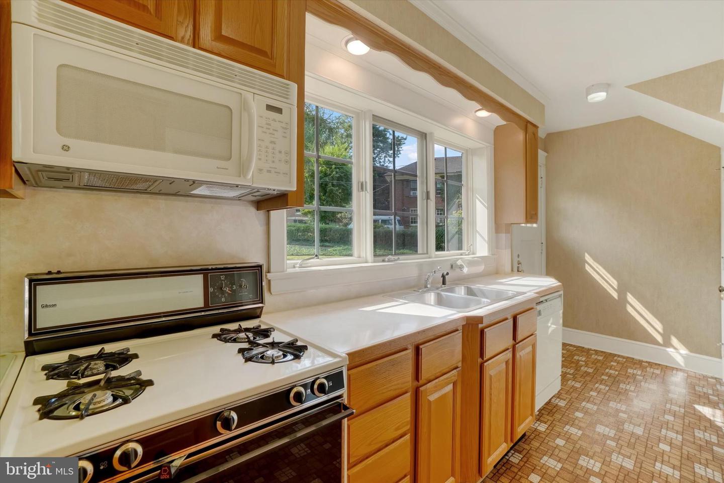 132 Springdale Road Property Photo 11