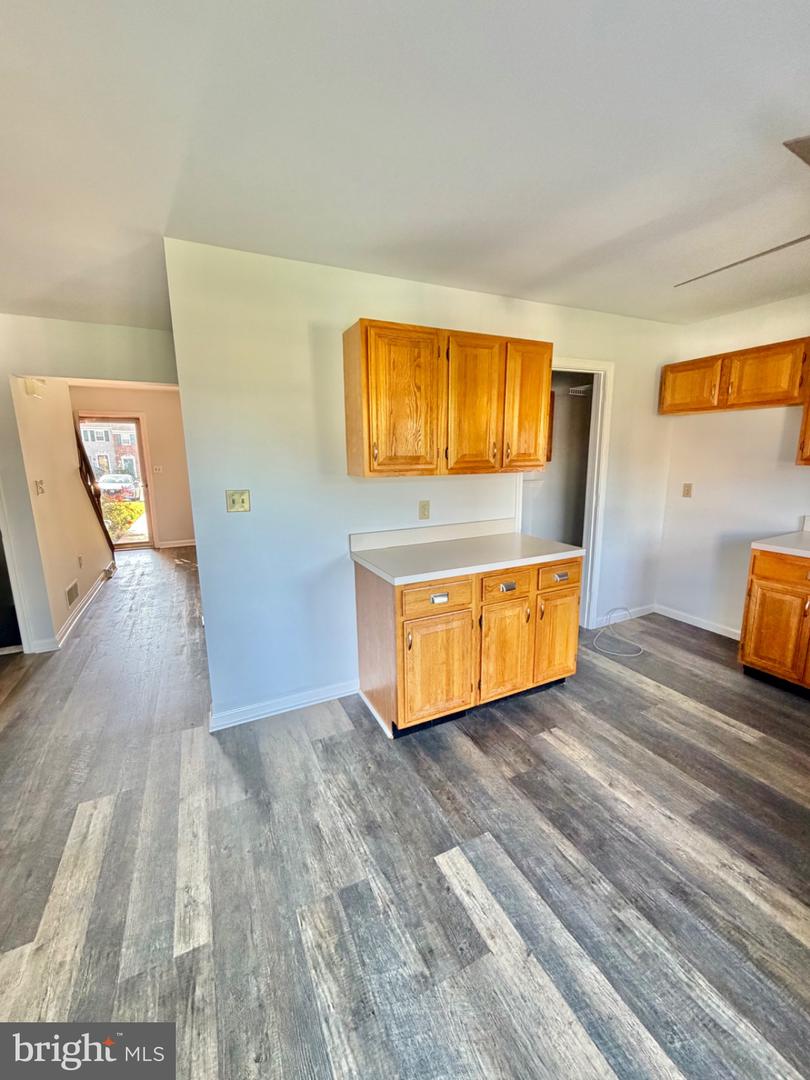 455 Peppermill Ln Property Photo 13