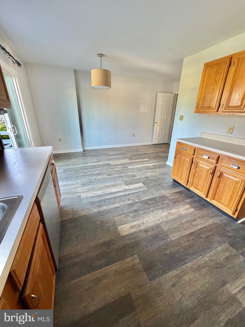 455 Peppermill Ln Property Photo 16