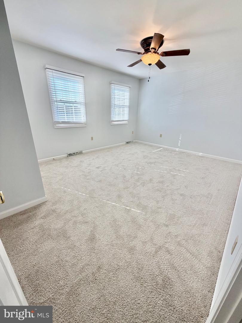 455 Peppermill Ln Property Photo 32