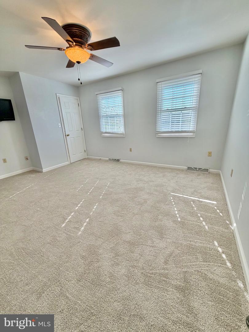 455 Peppermill Ln Property Photo 33