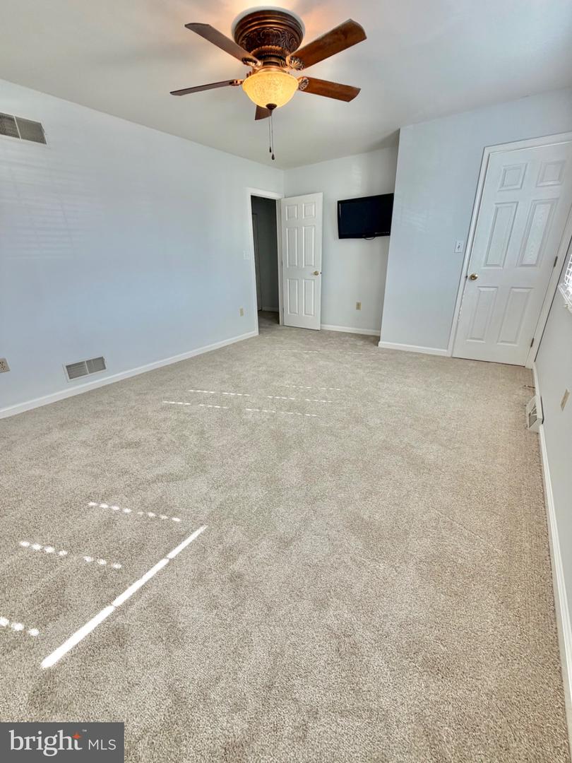 455 Peppermill Ln Property Photo 34