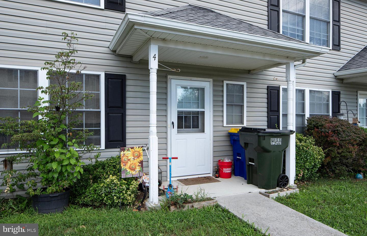 2 Property Photo 8