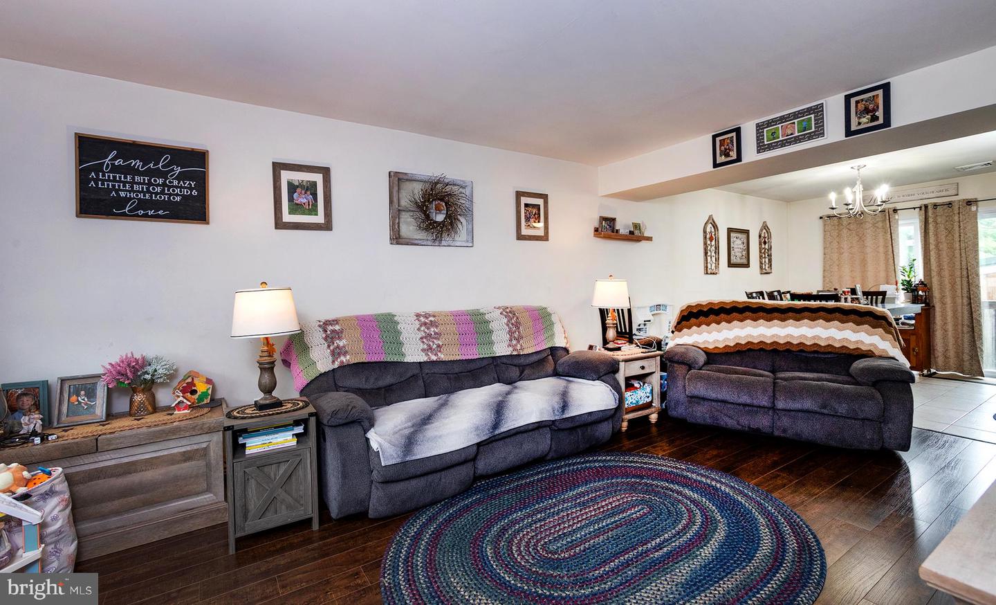 2 Property Photo 33