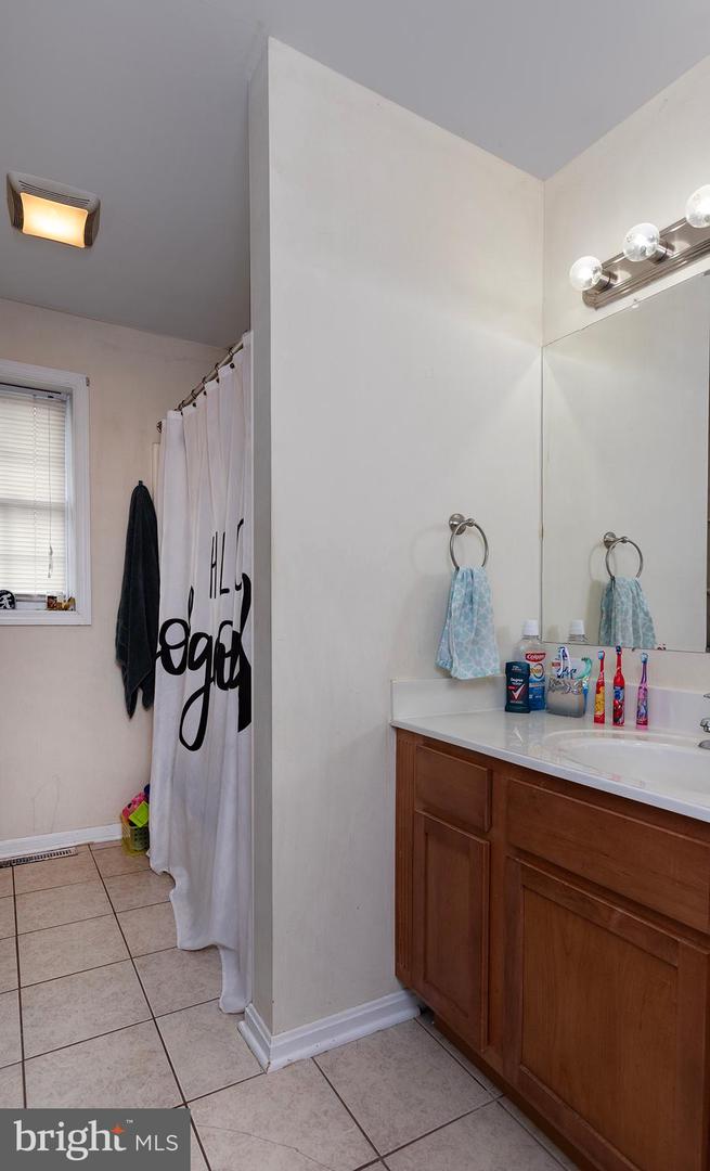 2 Property Photo 38