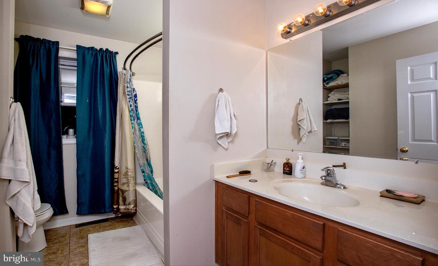 2 Property Photo 77