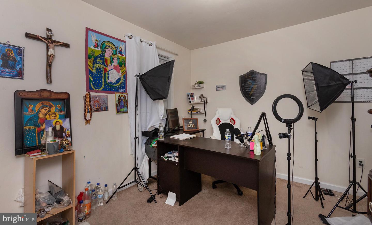 2 Property Photo 100