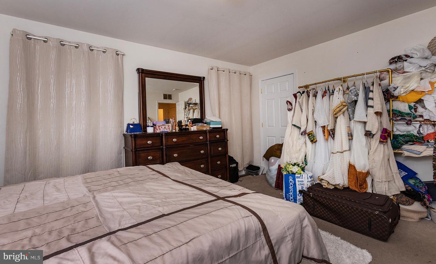 2 Property Photo 104