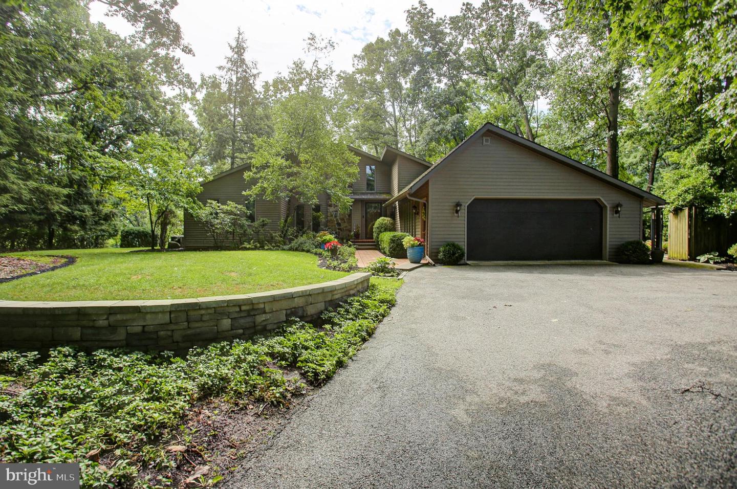 200 Zeigler Rd Property Photo 1