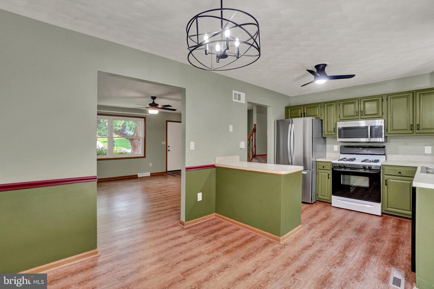 15 Loop Dr Property Photo 5