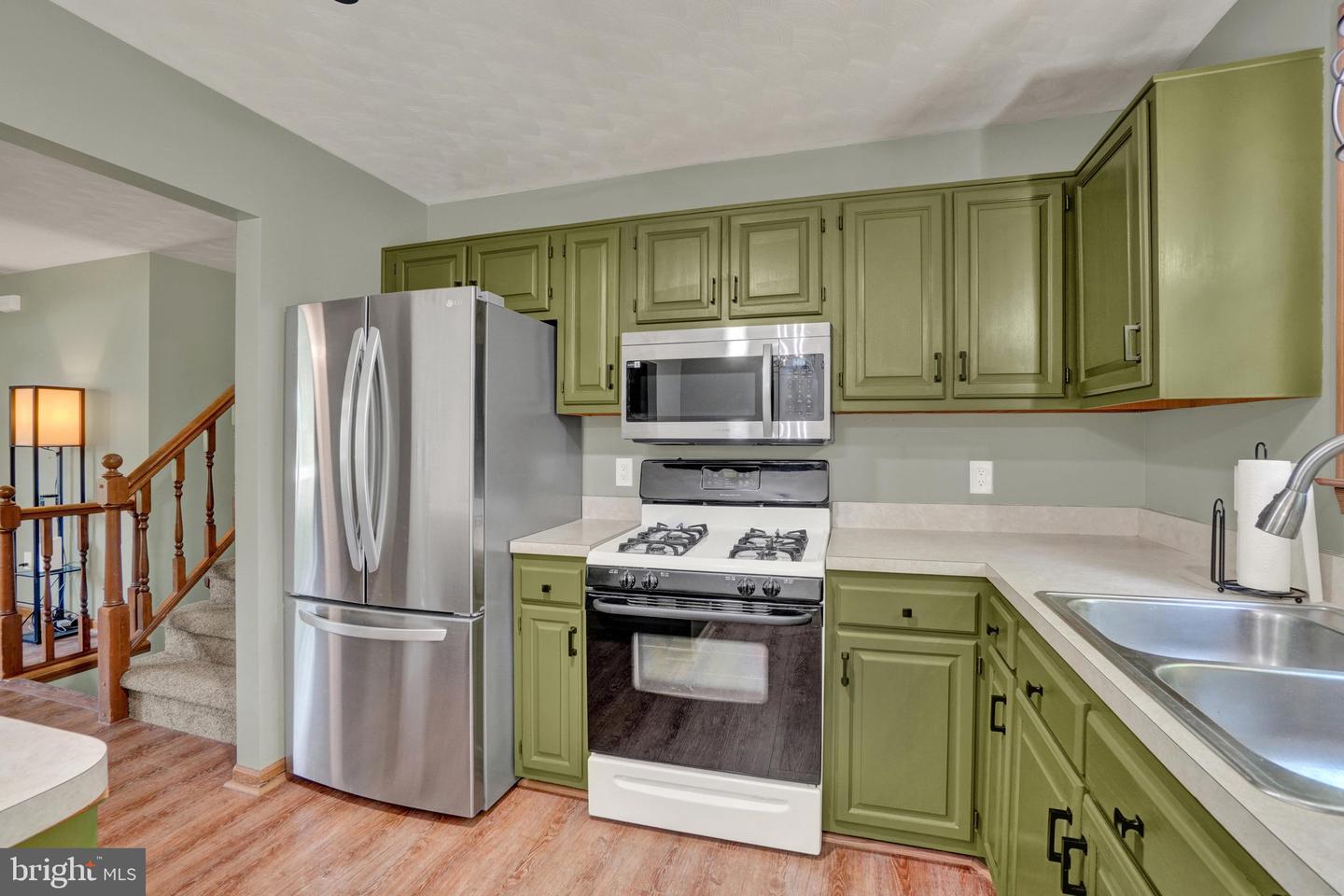 15 Loop Dr Property Photo 6