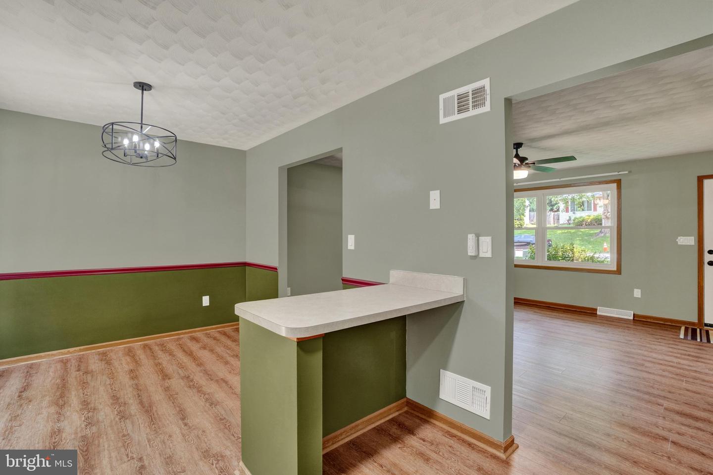 15 Loop Dr Property Photo 8