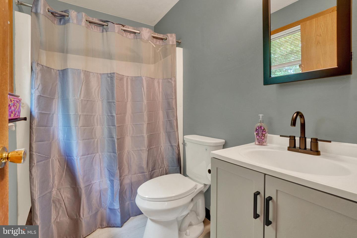 15 Loop Dr Property Photo 11