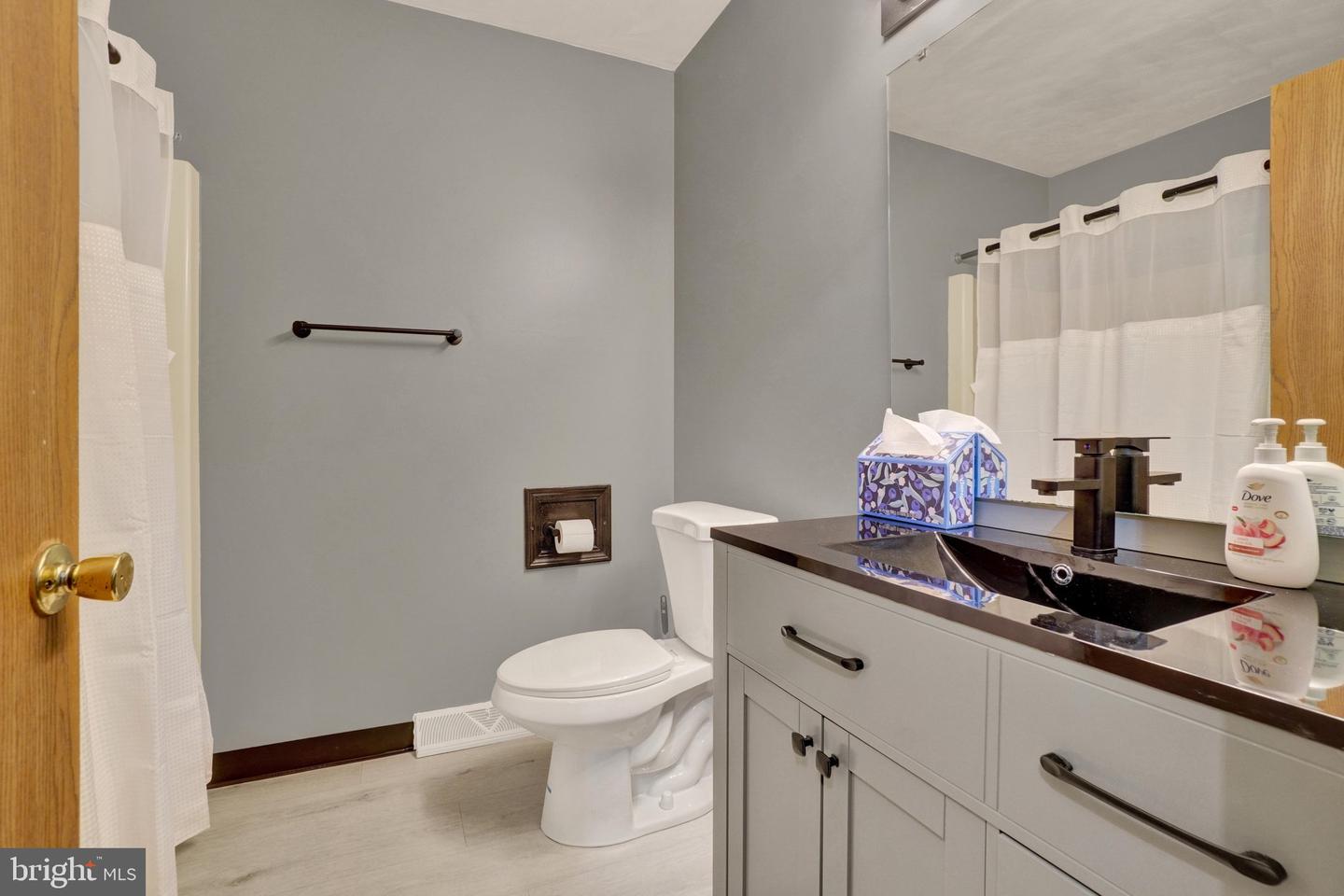 15 Loop Dr Property Photo 14