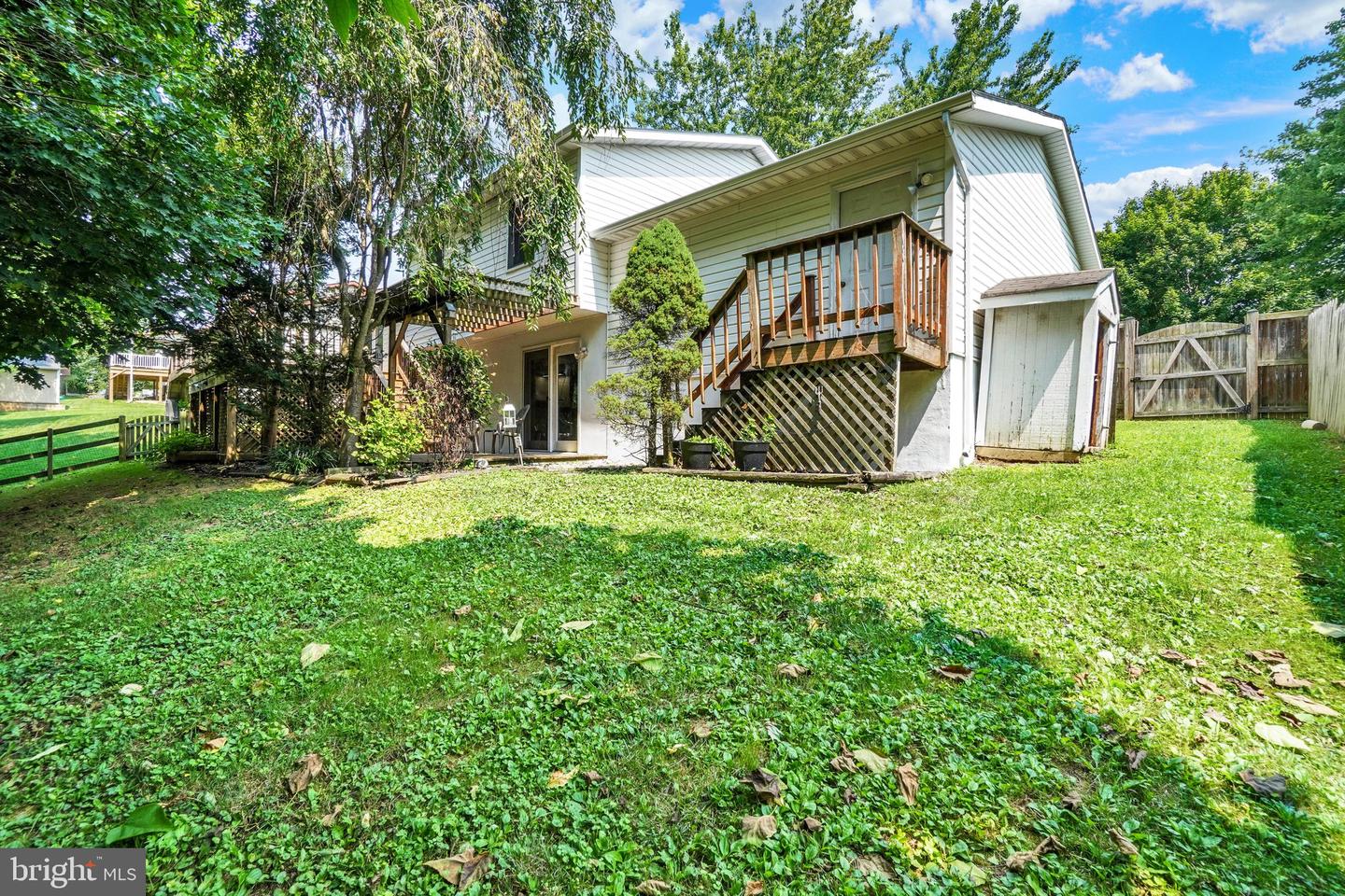 15 Loop Dr Property Photo 23