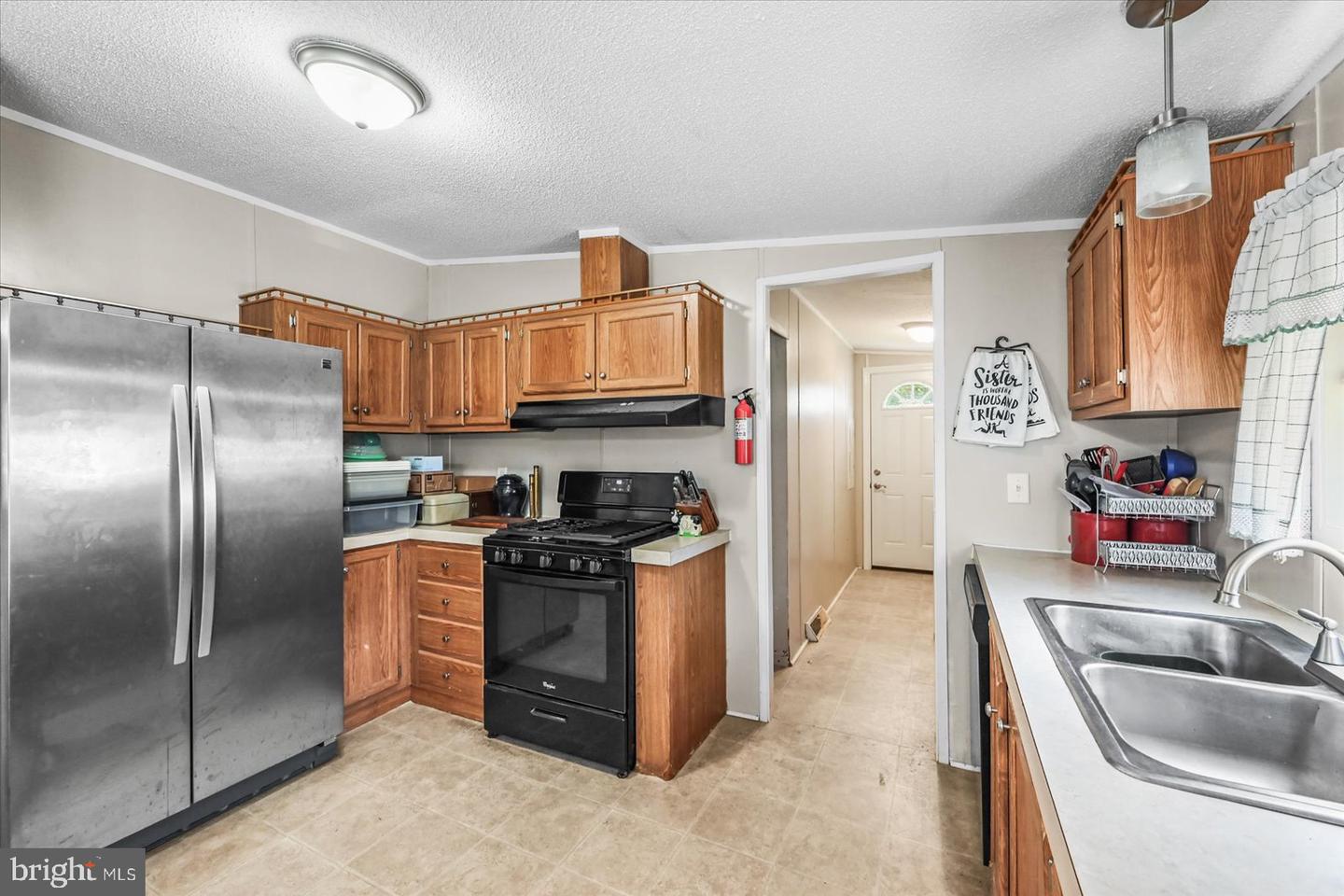 68 Dew Drop Rd Property Photo 2