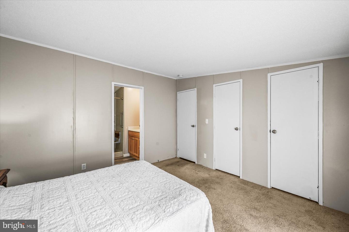68 Dew Drop Rd Property Photo 12