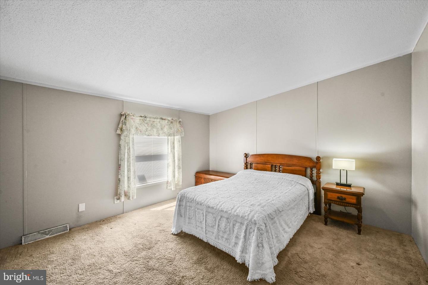 68 Dew Drop Rd Property Photo 13