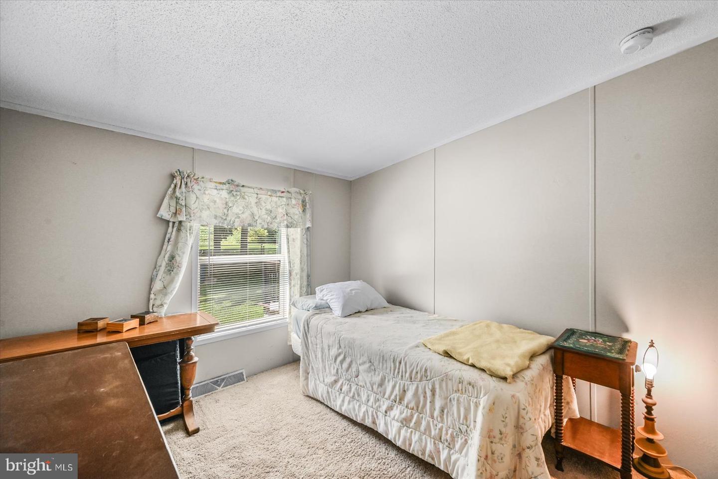 68 Dew Drop Rd Property Photo 17