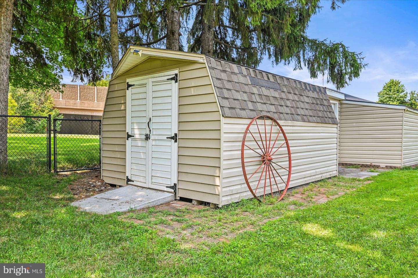 68 Dew Drop Rd Property Photo 27