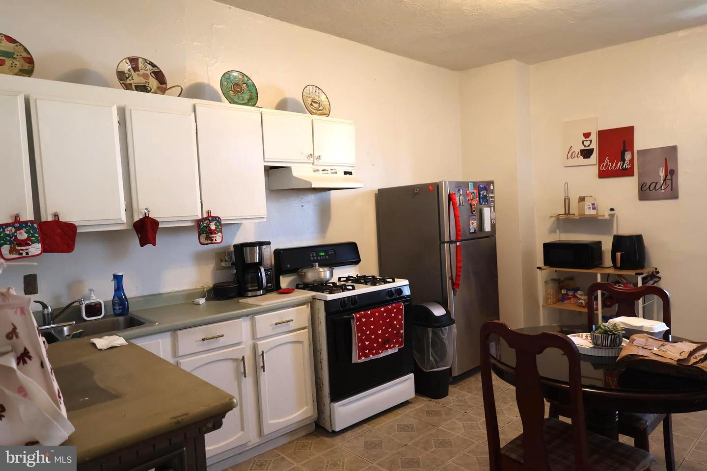 223 S Penn St Property Photo 12