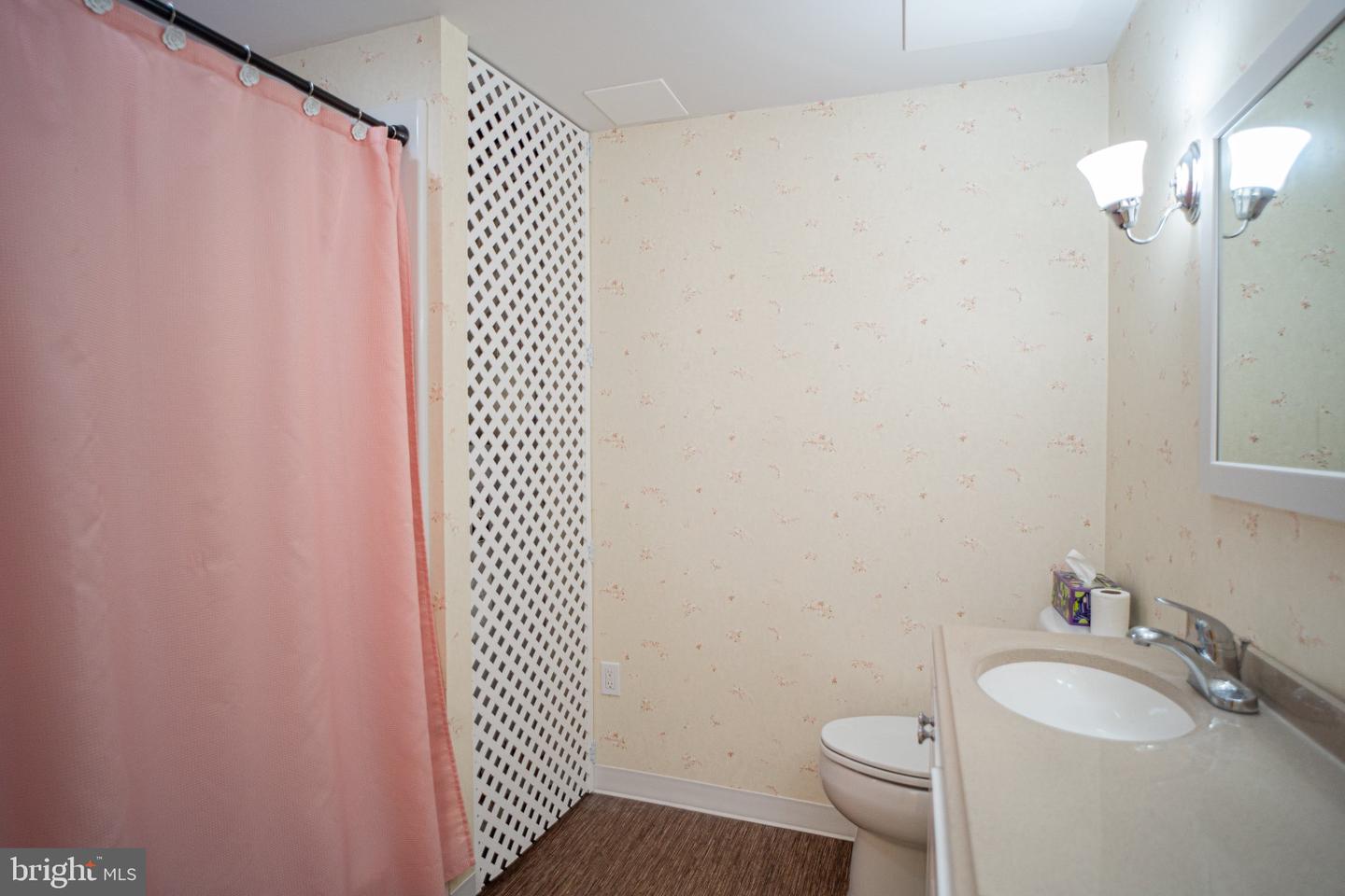 385 E Beaver St Property Photo 22