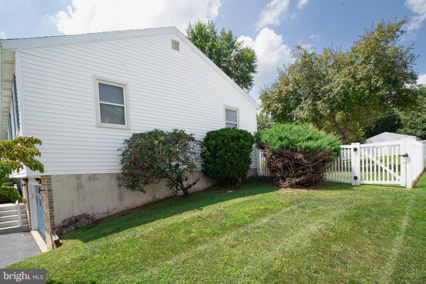 385 E Beaver St Property Photo 36