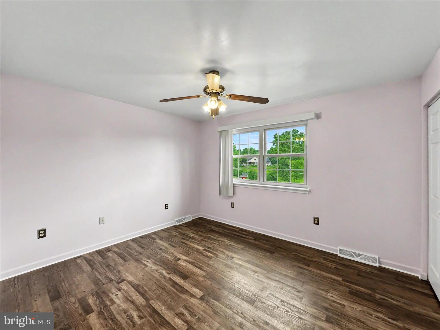 3371 Falcon Ln #21b Property Photo 8