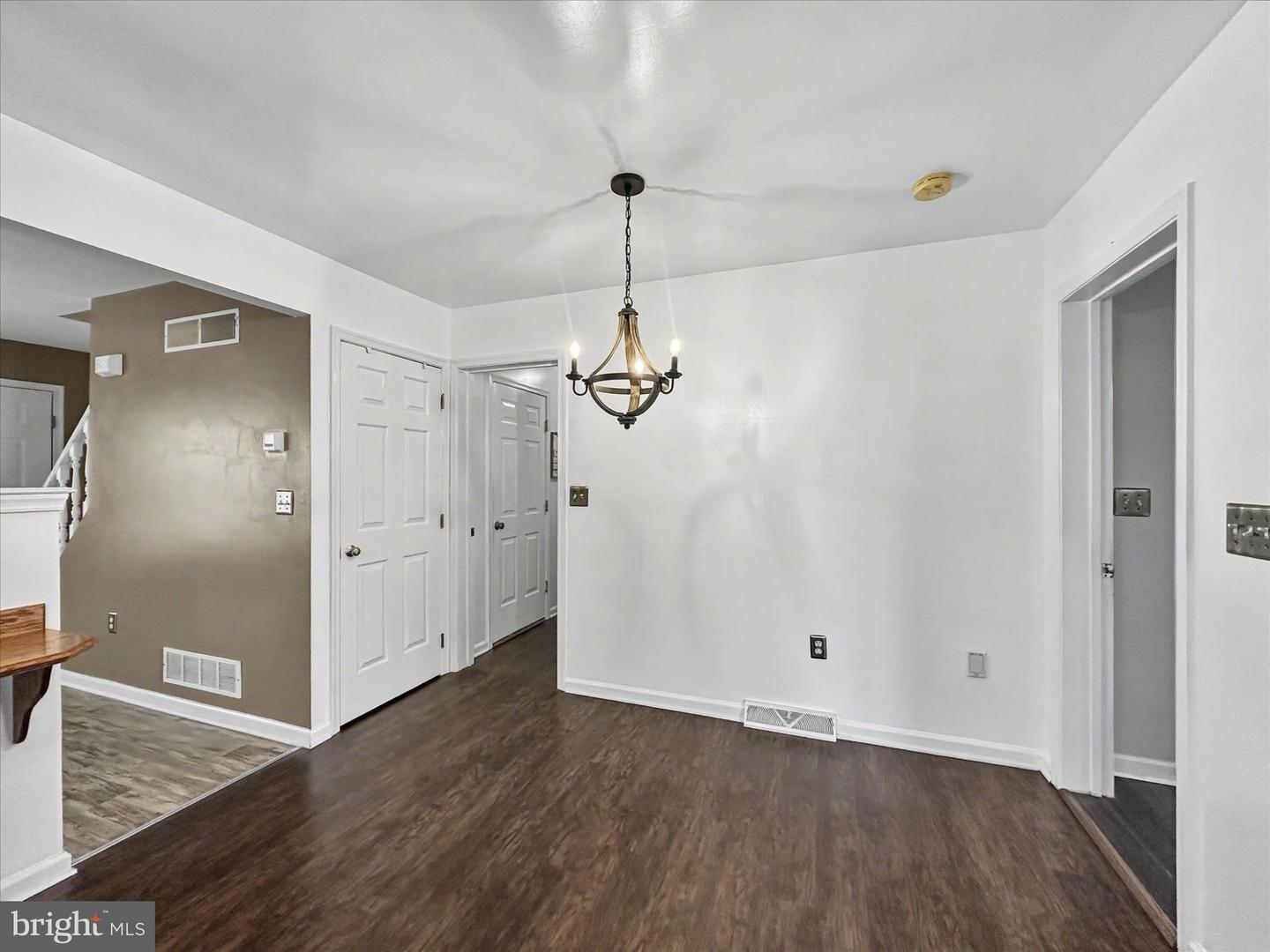 3371 Falcon Ln #21b Property Photo 14