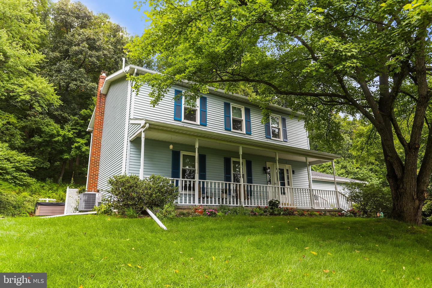 65 Hill Dr Property Photo 1