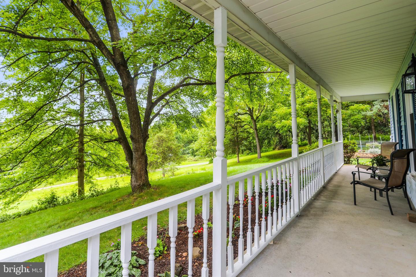 65 Hill Dr Property Photo 3