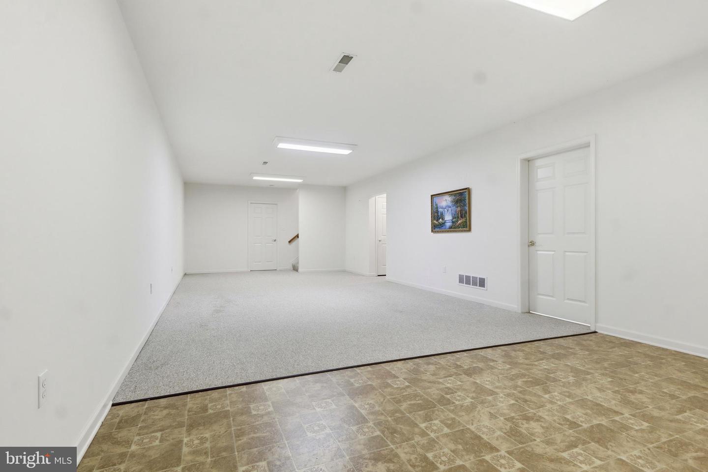 1456 Wheatfield Dr Property Photo 32
