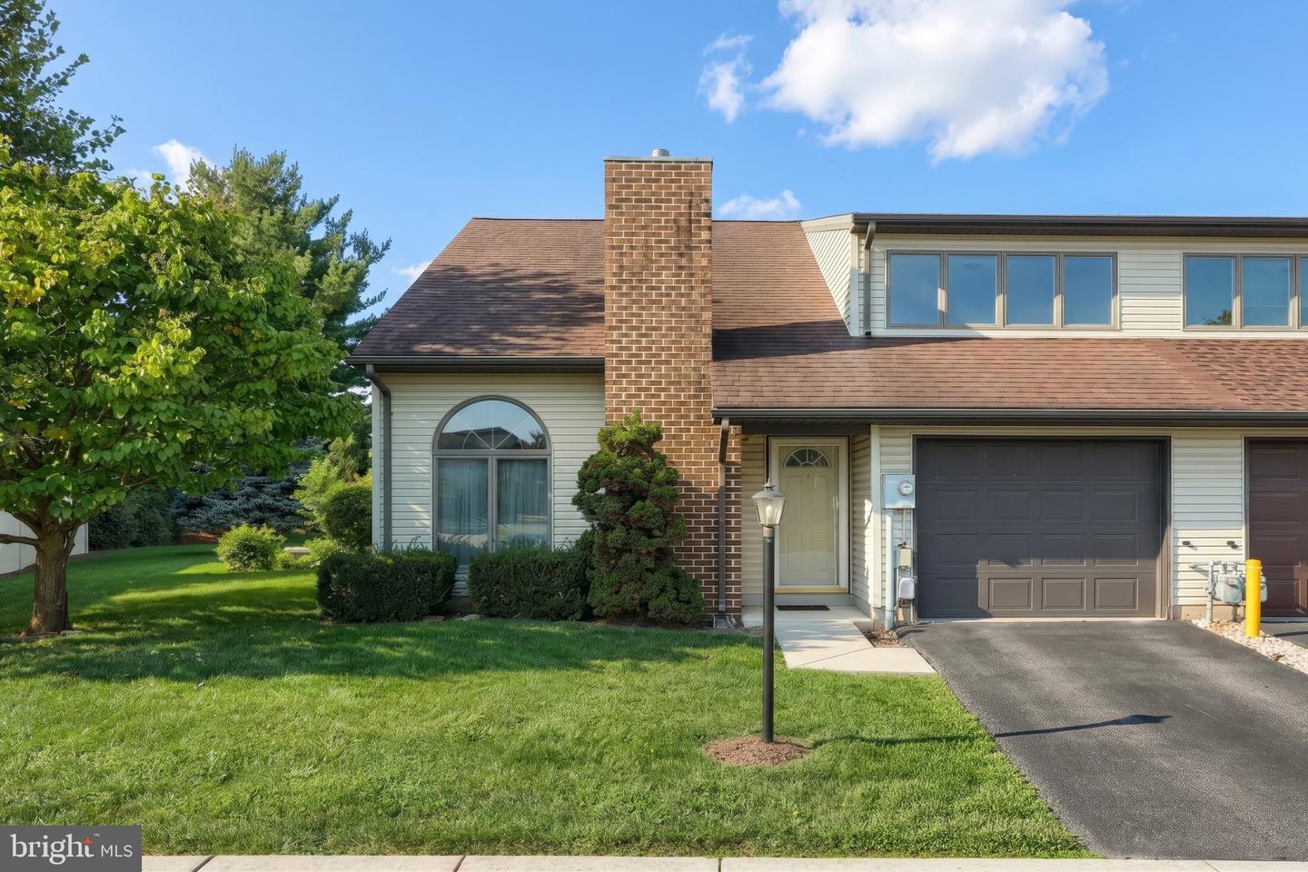 1118 Roosevelt Ct Property Photo 1